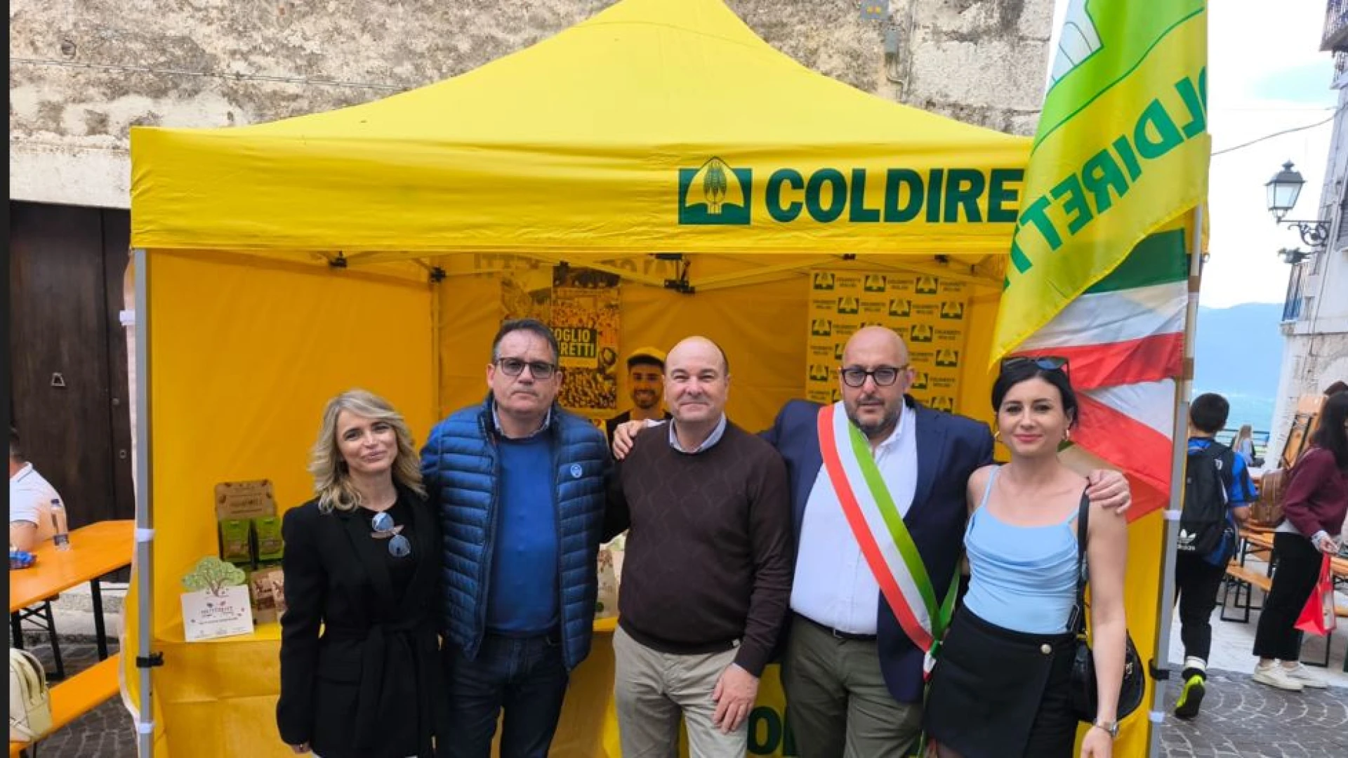 Fornelli: Il Molise a tavola tra i Borghi piu’ Belli d’Italia. Inaugurati nel pomeriggio i mercatini enogastronomici nel borgo medievale del paese. GUARDA IL SERVIZIO.